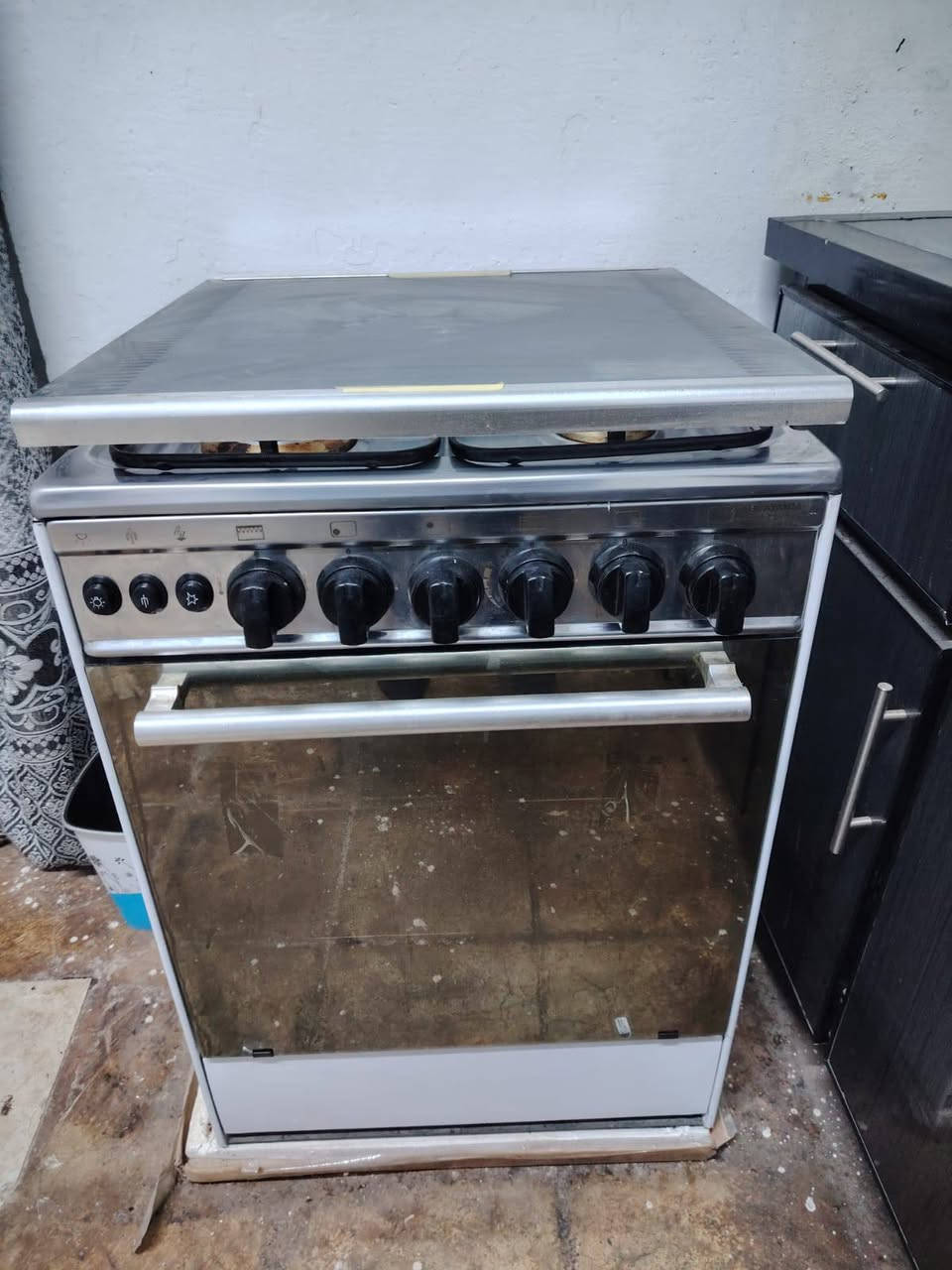 طباخ جديد ونضيف للبيع للاستفسار مراسلة واتساب
‏‪***********‬‏
