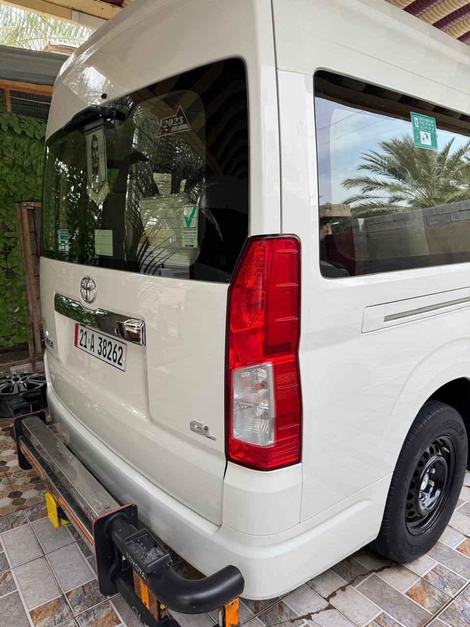 السلام عليكم من رخصت مدير الكروب هايس فول موصفات اوتماتيك بانزين مكفوله كفاله عامه مكاني بصره رقمهااا سليمانيه ملكلف بل نشر رقم 📱 صاحب السياره ***********
