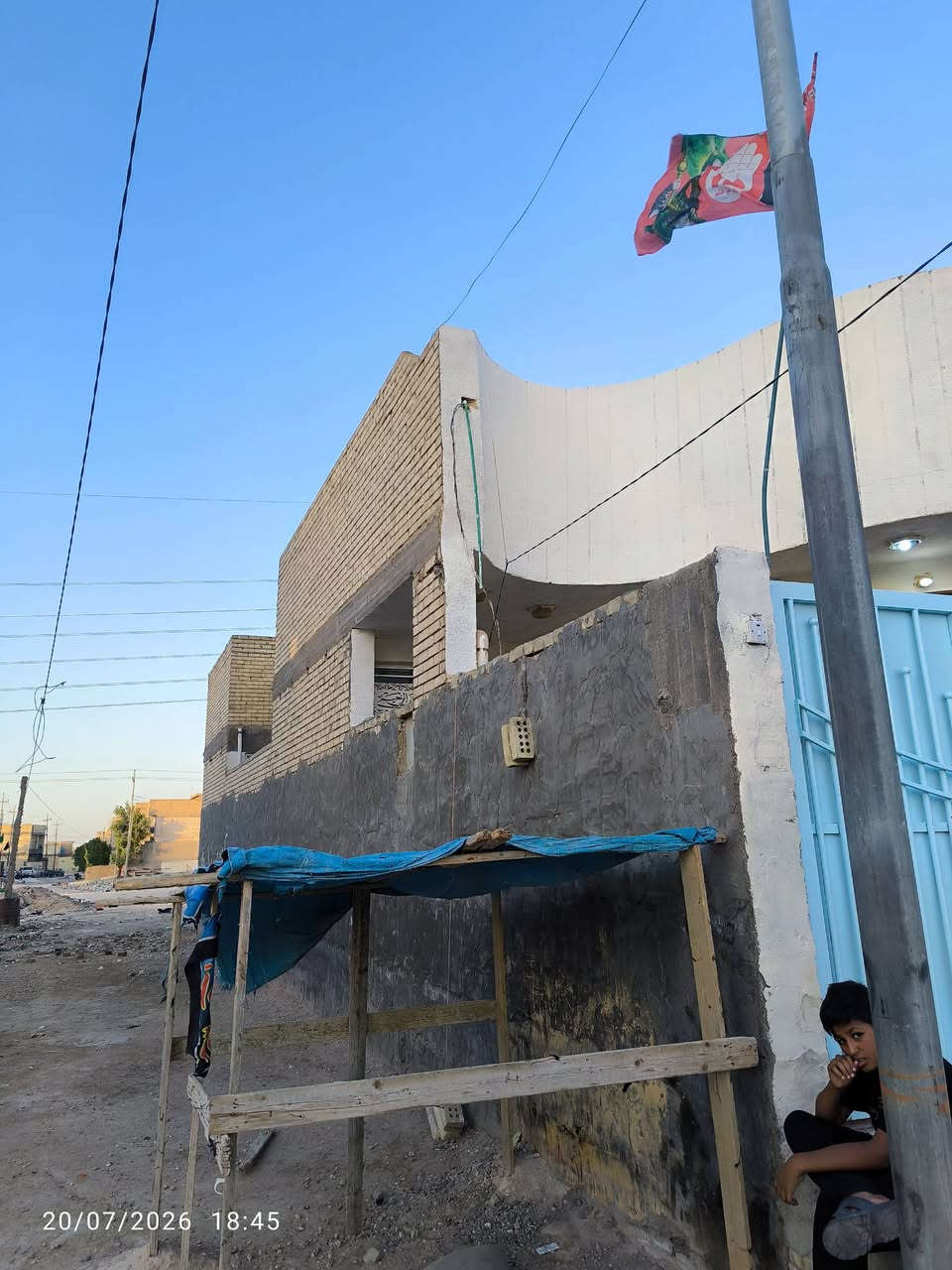 سلام عليكم بيت 200 متر بناء حديث عنوان كربلاء الجمعيه الثانيه طابو صرف
للأستفسار 
***********
