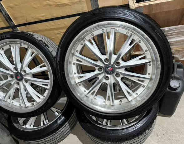 بۆ فرۆشتن 
ویلی سپۆرت ٢سایزە
قیاسی١٩
بیلاد ڕەنگی سپی و نیکلە  
***********
