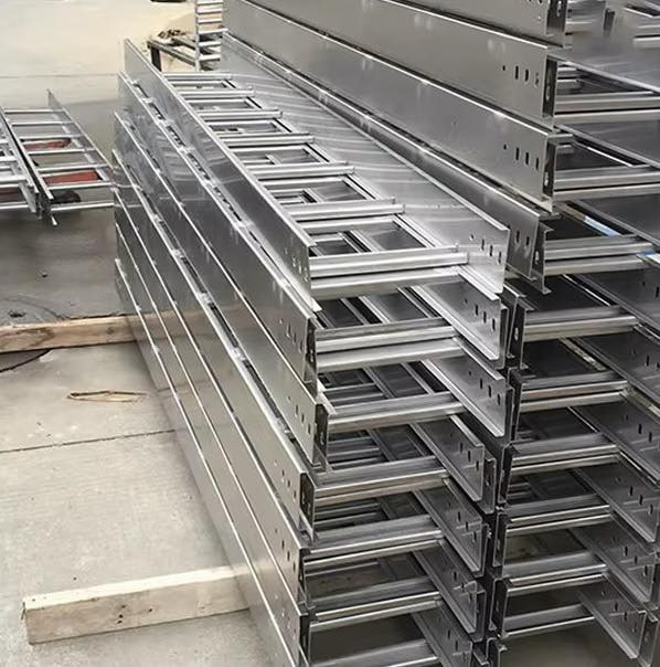 متـوفر تري كيبل معدني قياسات مختلفة حسب الطلب   و متوفر توصيل كافة المحافظات الـ 🇮🇶


**إذا كنت صاحب هذا الإعلان وتريد حذفه لأي سبب، رجاءا أرسل رسالة إلى الدعم الفني**