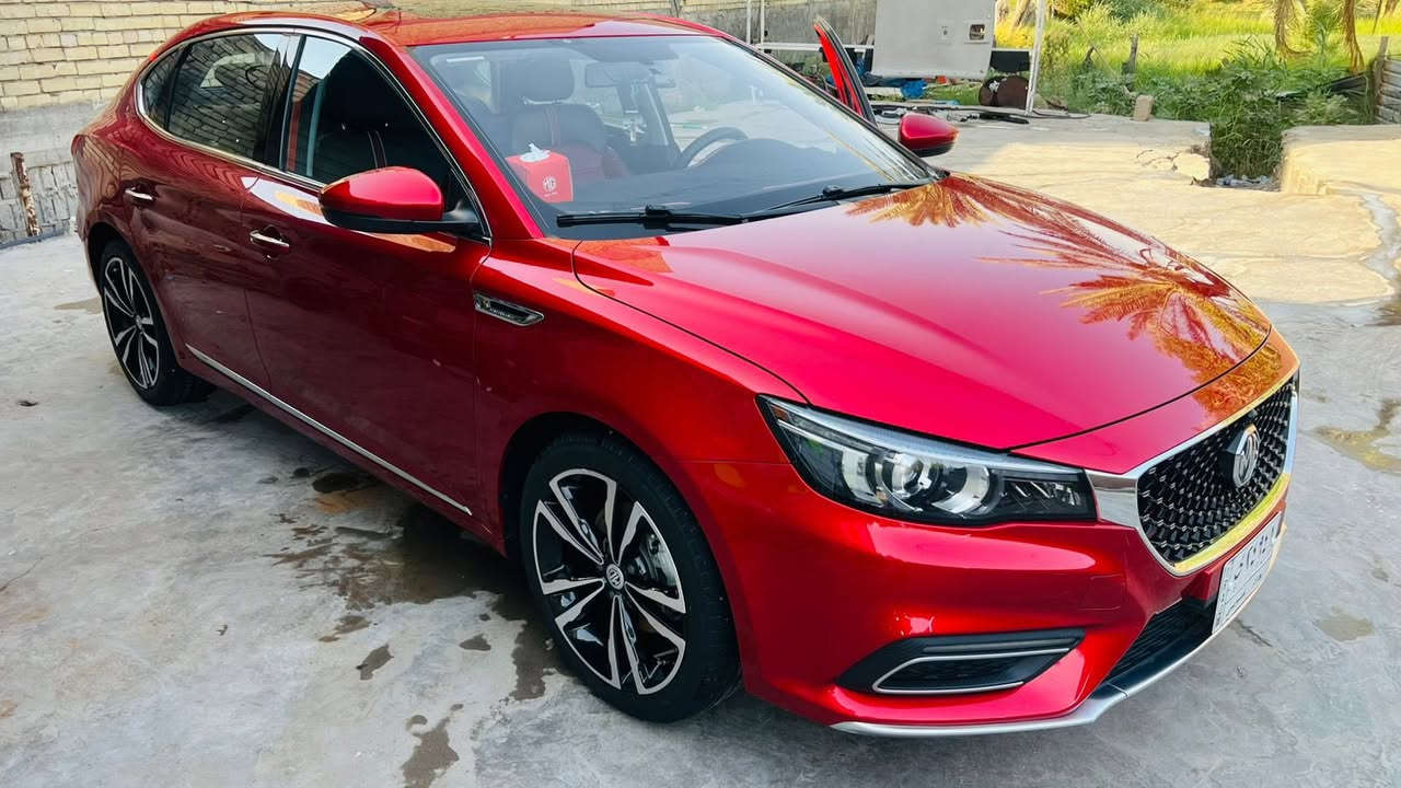 الMG6 الفول مواصفات
مرقم بغداد 

ماشية 34 

محرك 1.5 تيربو

ناقل سرعة دبل كلتش7 سرعات

قوة المحرك 169 حصان

عزم الدوران 250 نيوتن / متر

مصابيح نهارية LED

مصابيح خلفية LED

مرايا كهربائية

اشارات في المرايا الكهربائية

مرايا قابلة للطي بشكل الكتروني

مقود جلد

مكابح توقف الكترونية EPB

مكابح انتظار الكترونية Auto Hold

نظام الثبات الالكتروني ESP

نظام توزيع قوة الكبح EPD

نظام مكابح المنعطفات CBC

تكييف الكتروني ثنائي المنطقة

نوفذ كهربائية مع فتخ واغلاق اوتوماتيكي

مثبت سرعة 

ناقل سرعة في المقود ( بادل شيفتر )

بصمة

مقود قابل للتعديل

شاشة 8 انش مع كاميرا

بلوتوث

مداخل USP مع شاحن

مداخل كهرباء 12 فولت

‏Android Auto

‏Apple Car Play 

تحكم بالمقود

حساس خلفي

شاشة عدادات 3.5 انش

عادم مزدوج ( دبل اكزوزت )فتحة سقف

دوسات بنزين وبريك معدنية رياضية

ارضيات MG

جنط 18 المنيوم

اطارات بروجستون

مقاعد جلد

مقعد سائق كهربائي ب6 حركات

6 وسائد هوائية

نوفذ كهربائية مع فتح واغلاق اوتوماتيكي لجميع النوافذ

نظام الاضاءة التلقائية

اغلاق النوافذ تلقائيا عن قفل السيارة

ضمان 6 سنوات او 200,000km ايهما اقرب

.

استفسار /👈👈***********
