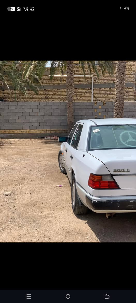 مرسيدس دب
السلام عليكم ورحمة الله 
مرسيدس دب للبيع
حداديه 95٪ موديل 88
مشروع وطني السياره نعمه من الله
مكينه2ونص
السعر 65وبيه مجال قليل 
مكان ناصريه سوق الشيوخ العكيكه 
للتواصل هاتف/***********
