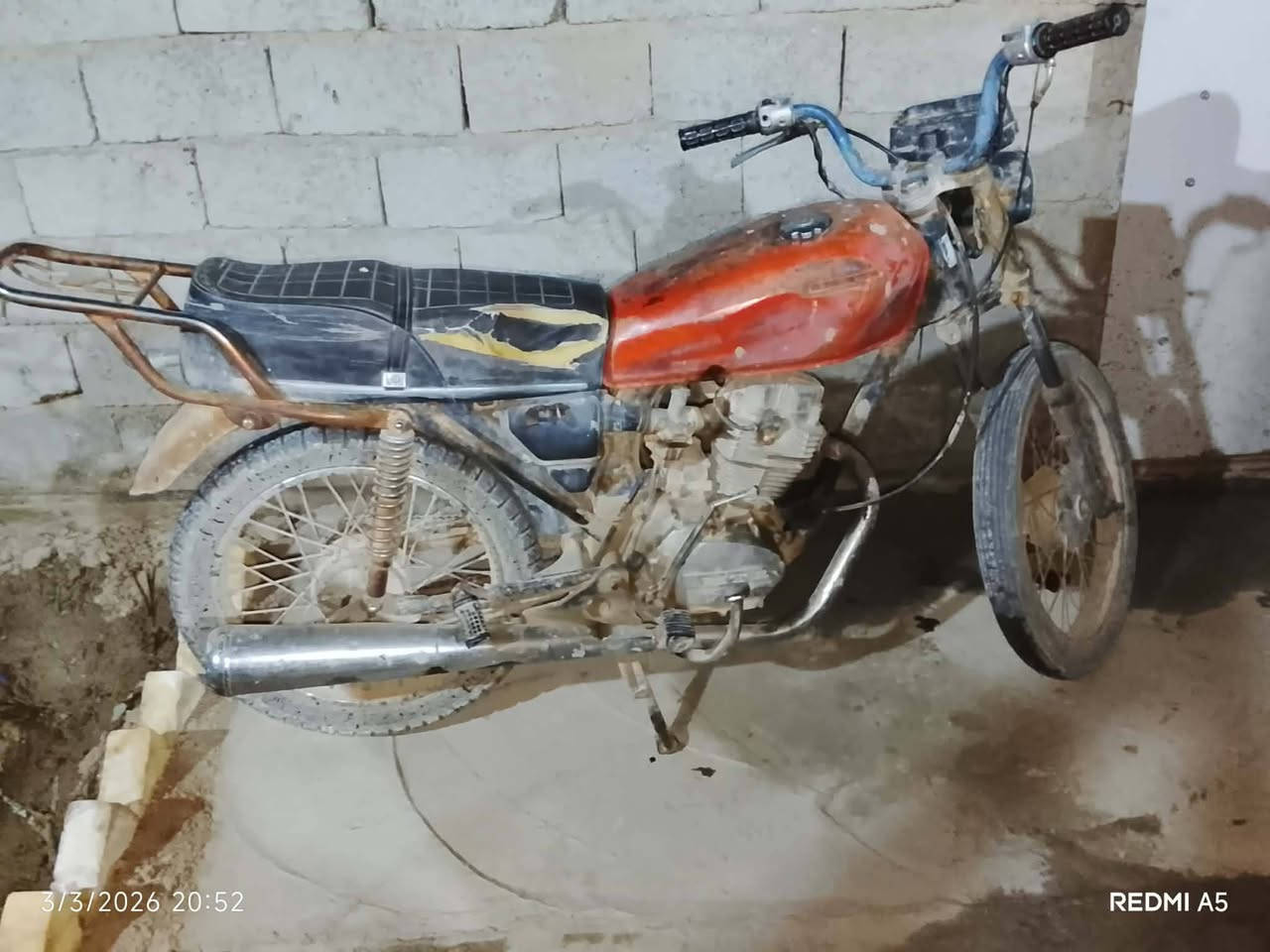 سلام عليكم
دراجه ارشه 5كير شغاله اركع هندر وعلي وياك 
السعر وباقي التفاصيل اتصل  ***********
