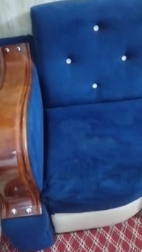 دوان للبيع السعر 150مع المجال الاتصال على هذا الرقم 07804881240