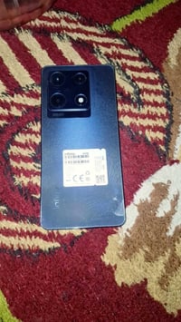 تلفون أنفينيكس للبيع بس ضهر مكسور .. سعر 175 ...07713360212