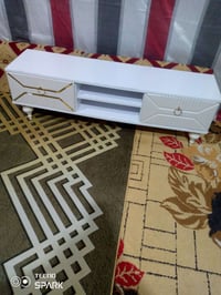 ميز بلازما • للبيع