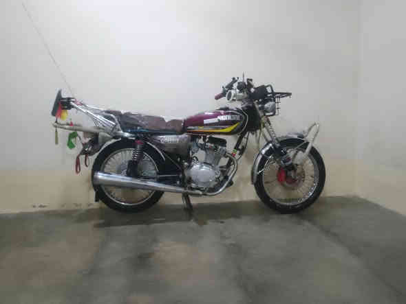 السلام عليكم للبيع ماطور تايكر موديل 23 محرك شرط ما مفتوح 4 كير السعر 575 وبي مجال رقم ***********
