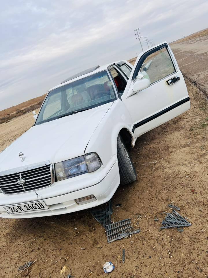 السلام عليكم سياره نيسان سدرك 2002للبيع رقم صلاح الدين دولي سنويه جديده تريد تحويل تريد وكاله كير ومحرك ونجي 2500مصبوغه عام تخم تاير جديد المكان الضلوعيه السعر 35 وبيه مجال ***********
