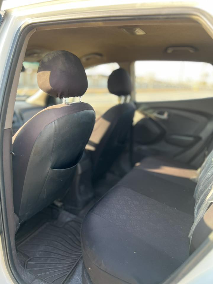 السلام عليكم تيكسون للبيع مديل 2013

السيارة رقم نينوى شرط التحويل باسمي

الضرر جاملغ اليمين فقط ماشية 250 الف

الشراي يتصل  على الرقم وهلا بيه

***********
