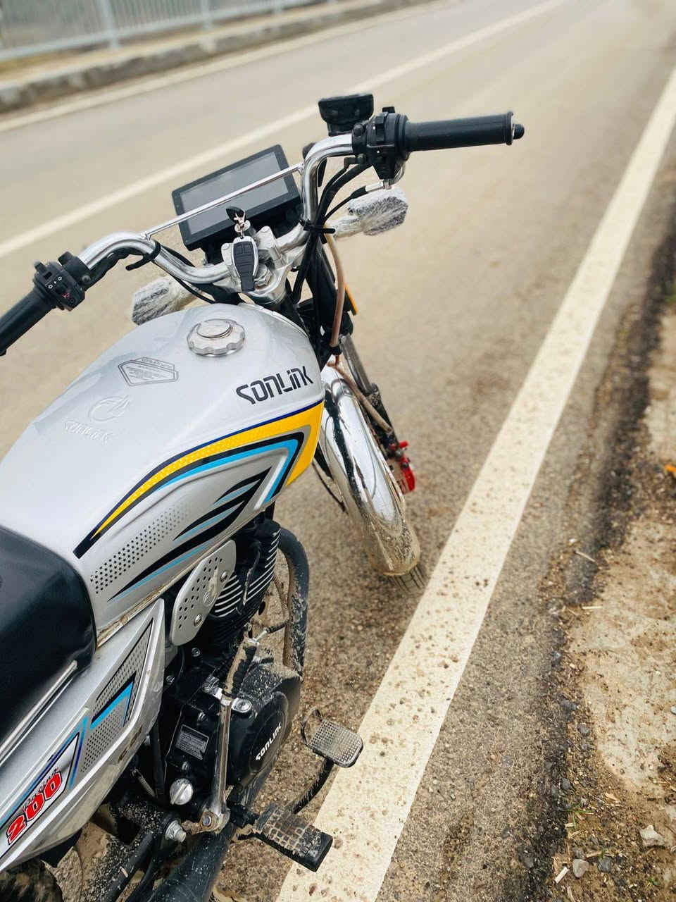 ياالله
سلام عليكم شباب دراجه سيفان للبيع  

لون سلفر 

درجة خير من الله شلعه معدل 

شرط طك فلين
جيب بانزين بيدك وتعال 

موديل 25محرك 200 cc

سعرهه775وبيهه مجال للطيبين هه***********

مكاني ديالى ناحيه السلام . قريت  (  اصريوات)📍📍

والي مايعرف بسعارهن ﻼ يكسر بحلال العالم 

نورنه بكلمه مثل وجهك الطيب
