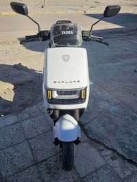 من رخصه المدير دراجه ايديا معروفه مواصفاتها للبيع ب١١٠٠ قفل دراجه جديد...