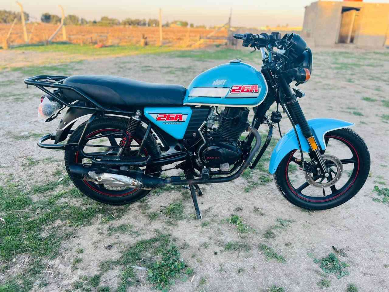 يا الله سلام عليكم دراجه للبيع دايون موديل 23 أوراق استنساخ دراجه مكفولة كفالة عامه محرك 200اسويج سجينه دراجه انضف من الصوره السعر مليون وبيها مجال شراي اتصل وبيك خير ودلل الرقم ***********
