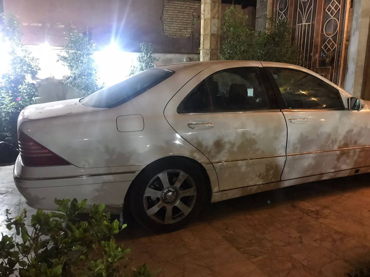 مارسدس غواصه للبيع او مراوس حسب القناعه صبغ عام محرك والكير  تبديل حاويه غرفه داخليه حاويه طخم تاير جديد دبلات وليس جوبلس رقم بغداد سعر 92ورقه وات ساب ***********
