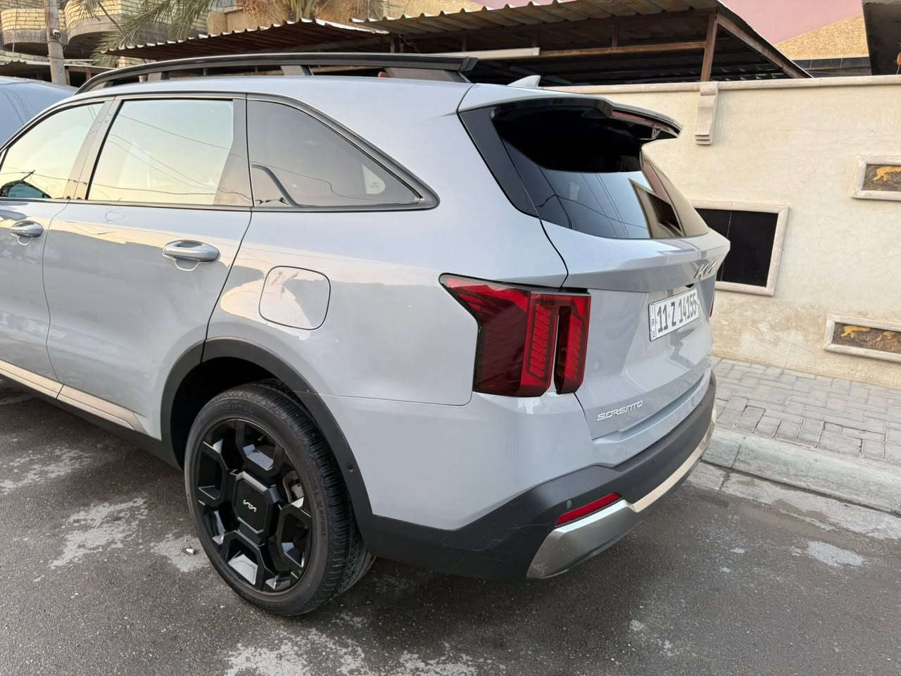 سورنتو  2024 x line
رقم بغداد دولي ماشيه(5000) 
وارد امريكي صور الحادث بل نشر 
فول مواصفات 1/1 قماره كنتارا بنوراما/ 7 راكب
محرك 2500 تيربو 🚀🚀
 
تحكم فور ويل اداريف + 4 انظمه قياده 
بصمه + تشغيل عن بعد 
شاشه كبيره متصله 
تبريد لمس + تبريد قطعتين منفصل 
تحكمات استيرن + شفتات أستيرن
دواخل بيانو بلاك + صاج + اتويتر
سستم سماعات BOSE+ دمام صندوك 
كامره 360 درجه + تحديد مسار 
رادار + نقطه عمياء+ نظام تتبع + قياده ذاتيه
توقف ذاتي عند الاقتراب + مانع تصادم 
كشنات جلد كهرباء + خزن ميموري 
كشنات تدفئه + تبريد + كشنات منفصل 
كشنات  خلفيه كهرباء + بردات جانبيه 
مداخل شحن كشنات اماميه + كشنات خلفيه
شاحن لاسلكي 
قاعد شحن بلك 
دواخل لونين زيتوني + اسود
تدفئه بل مري + ترحيب مري 
دخول ذكي + صندوك بصمه 
لد نهاري + لايت 4 عدسات + بلوجكتر لد 
ويل حجم 20 + تخم تاير جديد 
صدر على وضعيه الشركه امامي خلفي  
سياره جديده بعدها على وضع الشركه 

310وبيها مجال
***********
