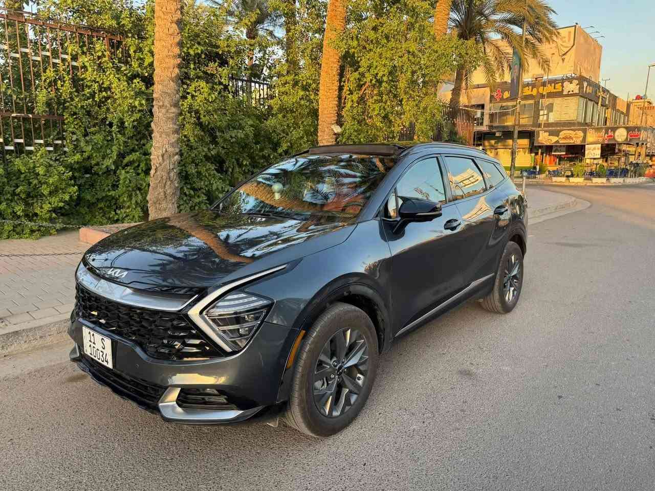 سبورتج هايبرد- موديل 2025
مواصفات فوك الفول برستيج 4x4 
٣ وضعيات قيادة ايكو و سمارت و سبورت 
و بيها بعد ٣ وضعيات اعتيادي و جبلي و ثلجي 
 محرك 1.6 لتر توربو هايبرد بقوه245 حصان ومحرك ثاني كهرباء ٦٦ كيلو واط  
ماشية 9
 ‏#حادث_ بل منشور
 ‏#الفئة SX برستيج
كير ماوس اوتيماتك 8 سرعات
تشغيل ذكي ( بصمة ) ,تشغيل عن بعد
شاشة Apple CarPlay, android auto 
 4 كاميرات (360) درجة 
تحكم ستيرين كامل مع تدفئه 
 فتحة سقف ( بانوراما ) كاملة
 المقاعد الامامية تبريد + تدفئة 
المقاعد الخلفية تدفئه 
هاند بريك كهرباء
 شاشة كبيرة ( GPS )
 رادار امامي وجانبي وخلفي كل جوانب
حساس امامي و خلفي
 مقاعد خزن ميموري 
شاحن وايرليس
كراسي كهرباء 
صندوق كهرباء
 هاند بريك كهرباء 
 مانع انزلاق 
 اوتو هولد ( AUTO HOLD )
 مساعد نزول المنحدرات 
 سستم صوت هارمن كاردن
 ‏نظام قيادة ذاتي
 ‏كشنات جلد طبيعي 
 ‏منافذ USB +أواكس
 داخل انارة متغيرة عده الوان 
ترجيع وتقديم بالبصمه عن بعد 
و هواي مواصفات… .مكاني الدوره… ***********
