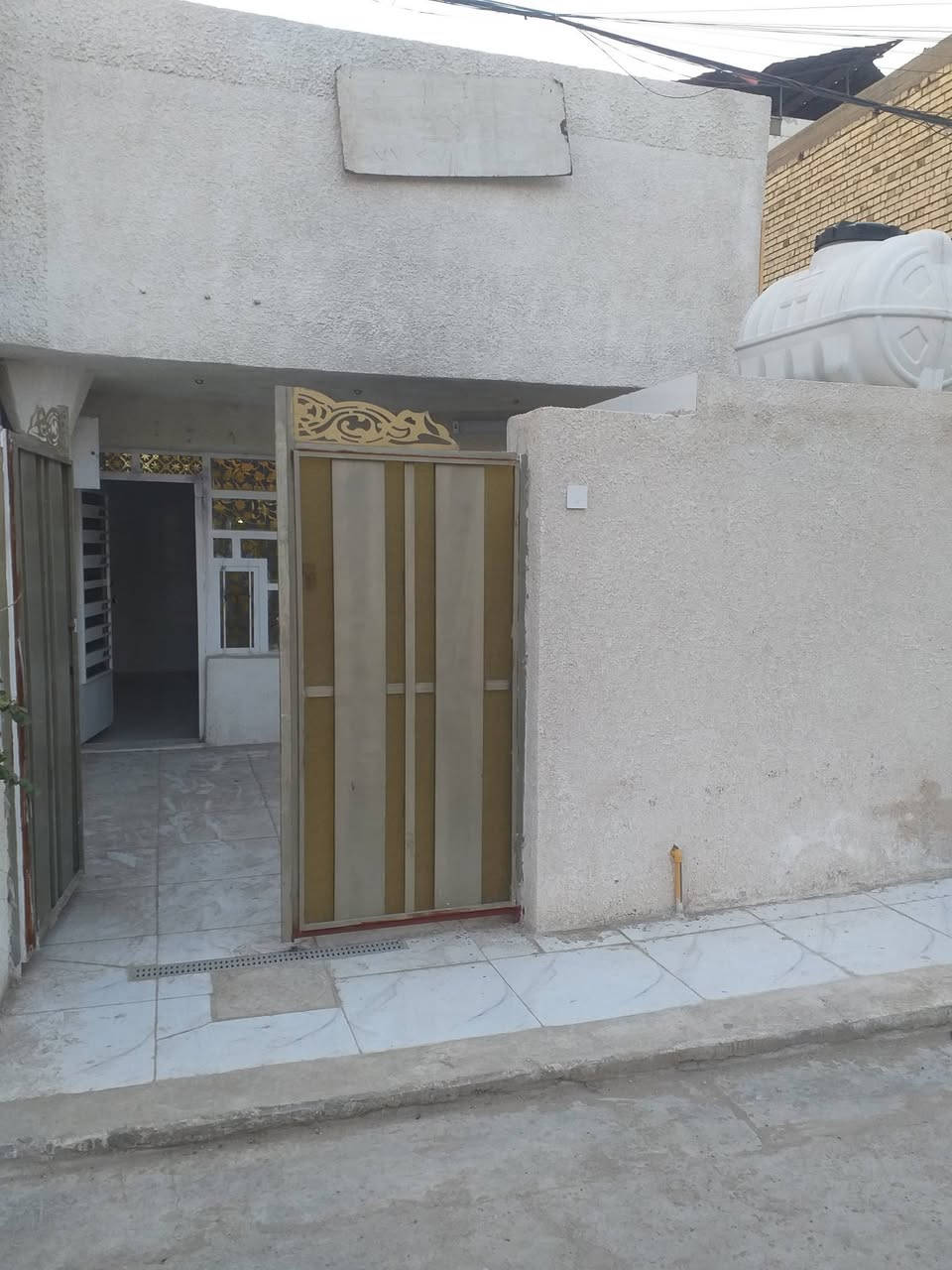 العنوان الشعب نهاية الصحة منطقة حي الكوثر الزراعي المنطقة مشمولة بالتطويب
السعر ٧٣ مليون وبي مجال
للاستفسار مراسلة مكتب الصادق للعقار والمقاولات العامة مهندس قصي *********** واتساب

*كما نستقبل عروضكم للبيع والايجار..
علما اننا نعرض عقاراتكم للايجار مجانا مع تنظيم عقود الايجار وعمل الاجراءات الامنية للمستأجر

* كما نستقبل عروض منازلكم للبيع مقابل اجور رمزية بعد البيع فقط

* لدينا عروض مميزة للبناء والترميم بالنقد والاقساط
سعر المتر يبدأمن ٣٢٥ الف للمتر مواد اصلية مفحوصة مختبريا وعمل تحت أشراف مهندسين مختصين 
بالاضافة الى الاشراف الهندسي براتب  حسب الاتفاق
