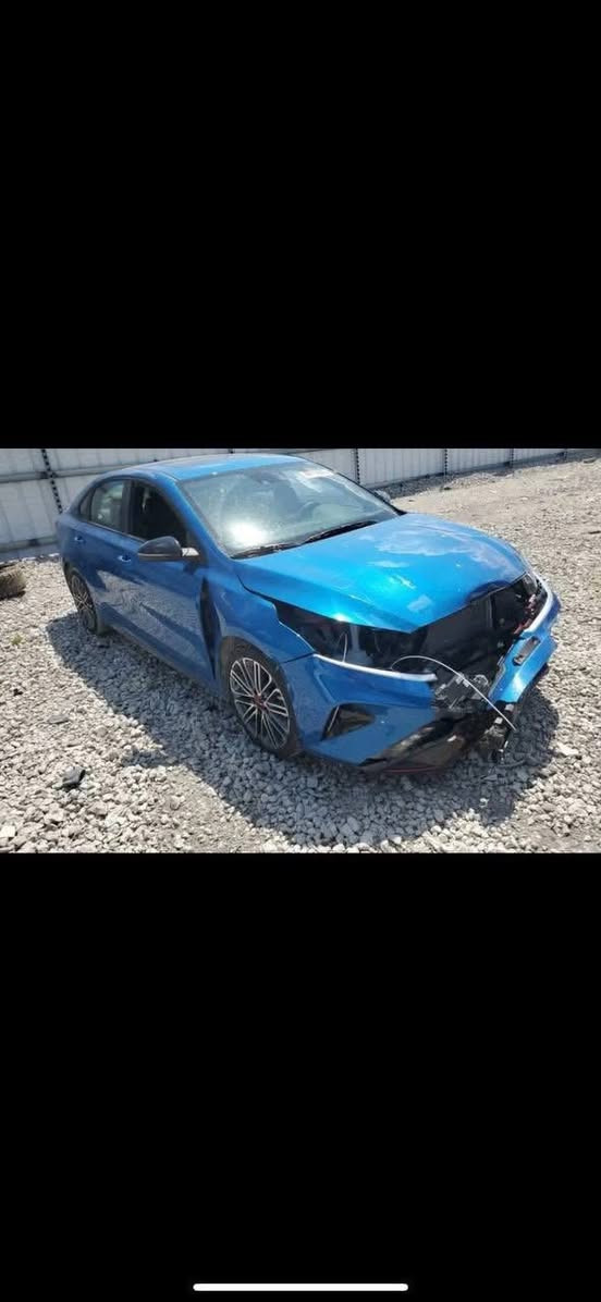 السلام عليكم ورحمه الله وبركاته 

فورتي2022  فئة( GT) اعلى فئة بالفورتي 

محرك 1600 تيربو 201 حصان 🚀

ماشيه (32) الف .

 

رقم بغداد 

السياره بدون قطره صبغ ولا تبديل(ليبل واحد فقط بارد جاملغ وبنيد كد شبر) 

مسويلها ادامه كاملة

تنضيف غرف احتراق 

تبديل بلكات

تبديل زيوت

والسياره بدون صبغ ولا تبديل ليبل واحد ماعدا بارد جاملغ وبنيد ع كد شبر فقط للتنبيه والتوضيح ايضاً 

المواصفات ...

1.بصمة تشغيل + ابواب وصندوق

2.فتحه سلايد 

3.رمز Gt على دشبول

4.شاشة كبيرة مع نظام تشغيل ابل كار بلي

5.واندرويد اوتو

6.كاميرا دواره (وضعيات عدد2)

8.انظمة قيادة سمارت+ وسبورت+ ونورمال 

كشنات جلد حضن مطرز احمر مع علامةGT

نظام سماعات (هارمن كاردن)🔈🔈

قطعتين تبريد

.شحن وايرليس 

16.دركة D  شكل رياضي مع ختم GT 

17.حساسات خلفية مع جرس تنبيه 

18.رادرات جانبية+ وامامية+ وتحديد مسار + كروز سرعه

قياده ذاتيه

21.نقصطة عمياء 

22.كات سي دوسات جانبية بلادية 

23.دبل اكزوز

ويل كب كروم حجم 18رياضي 

او الويل الاسود 

بدون غرامات 

هزه جديدة

سنويه جديدة

 السعر #135وبيها مجال

مكانها بغداد الجديدة

اتصل وميكون خاطرك إلا طيب ***********
