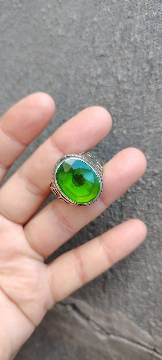 زبرجد افريقي صياغه يدويه ثقيل جدا الفضه 925  جميل جداً جداً  السعر خاص


**إذا كنت صاحب هذا الإعلان وتريد حذفه لأي سبب، رجاءا أرسل رسالة إلى الدعم الفني**