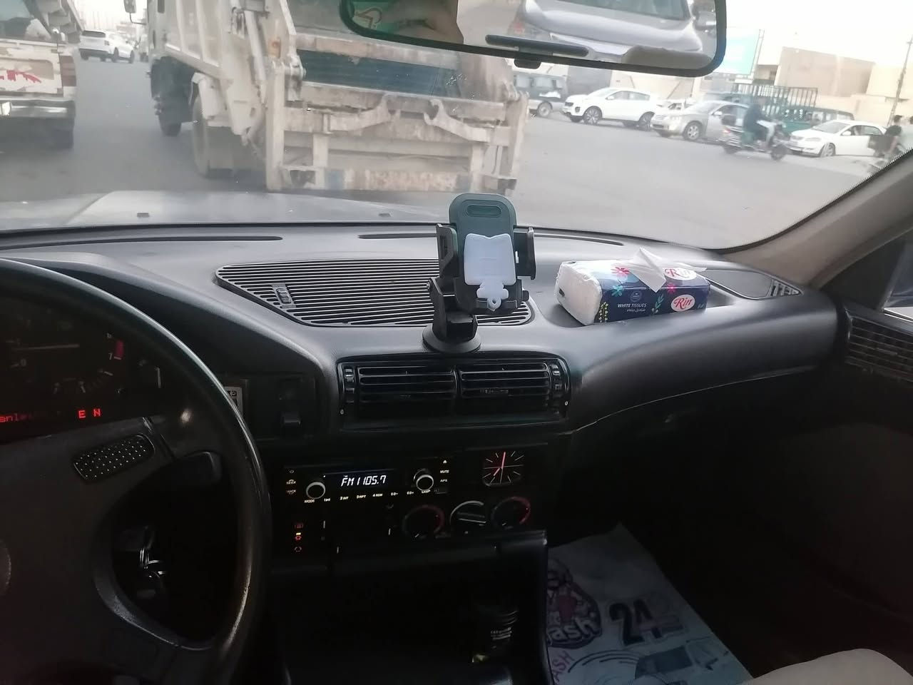 للبيع ...BMW حجم 525 مسكر كابوس السيار رقم بغداد بأسمي تحويل مباشر بدون وكاله سياره بلاديه فقط بيها جرد كهرباء جاهزه طخم تاير فتحة سقف ويل كروب گير اوتو منظومة زنون طخم مسجل سيدي والك شوف عينك السعر 55$ ورقه مراسلت الصفحه او الاتصال على الرقم ***********
