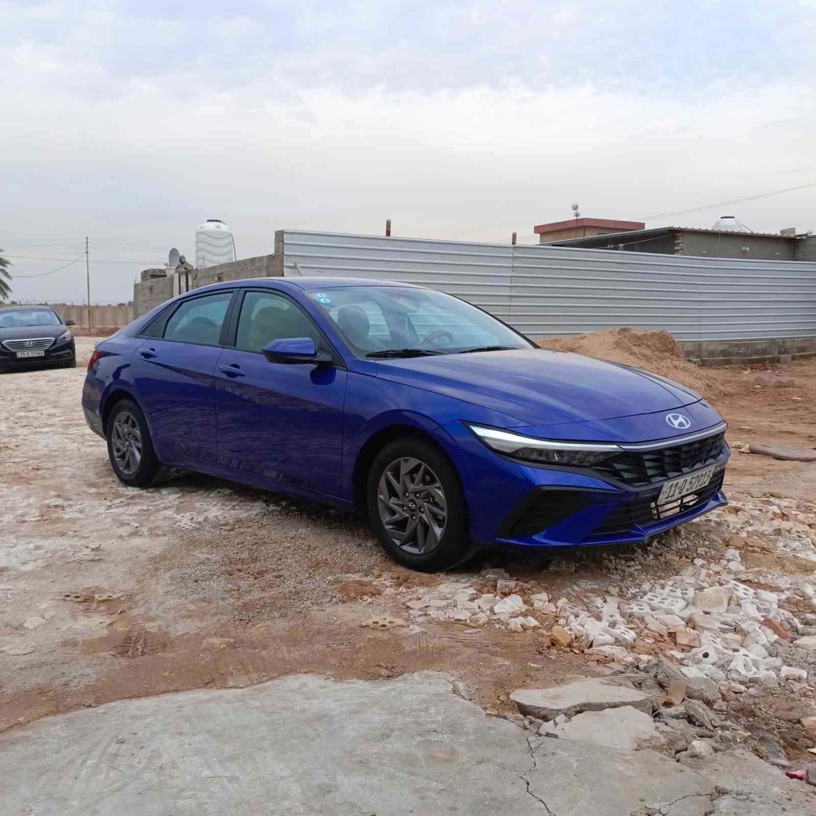 البيع فقط بل اقساط المشتري فقط من سكنة بغداد 

المقدمه 75 ورقه.    القسط الشهري 3 اوراق 

هونداي النترا موديل 2024 وارد أمريكي حادثهه فقط جاملق و بنيد 

باقي السياره كلهه ليبل واحد السياره مكفوله من الضربه و الصبغ و التبديل و الشخط 

حجم المكينه 2000 دوش المرغوب 
.
كير مكينه مكفول صدر أمامي و خلفي جديد تخم تاير جديد تدفئة و تبريد ثلج ماشيه 20 كم 

المواصفات/// تحكم ستيرن جهتين///بصمة تشغيل ///بصمة أبواب 

تشغيل عن بعد/// إشارة ترحيب//// اناره داخليه //

لد نهاري أمامي و خلفي///// نضام توقف ذاتي ////مانع انزلاق 

نضام سبورت ///نضام ايكو ///حساسات خلفيه/////// كامره دواره كروز سرعه ////انضمه قياده/// نقطه عمياء/// رادار امامي و خلفي

 قياده ذاتيه/// شاشه دجتيل 

السياره بسمي رقم بغداد الجديد هزه جديده السنويه ل 2030

تحويل مباشر 

العنوان بغداد الرستميه 

للإستفسار ***********    ////////////***********

كل تفاصيل السياره بل منشور سونار و صور الحادث 

الشراي يتصل و يدلل
