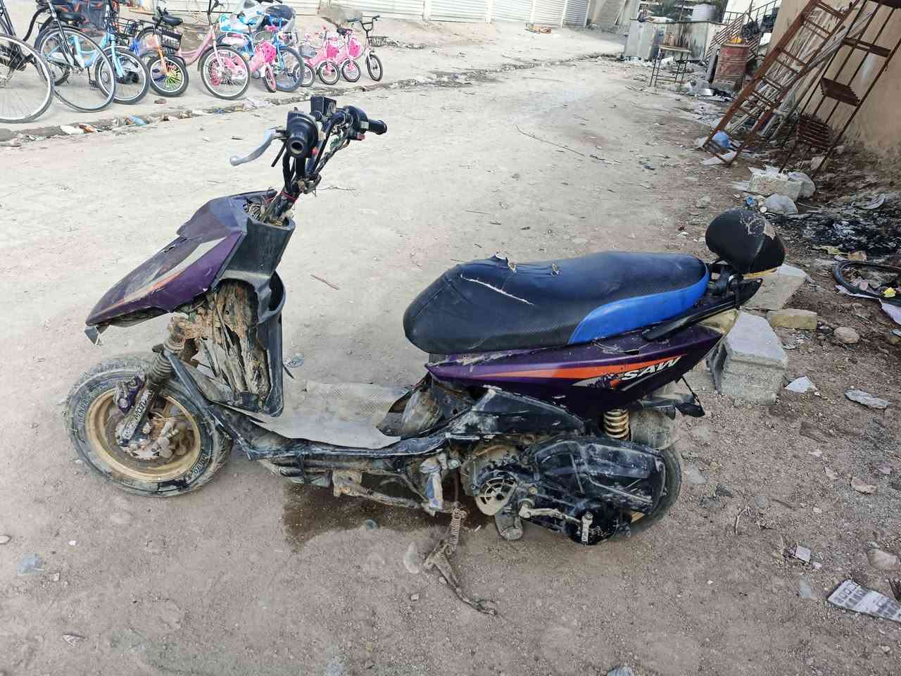 دراجه إف اس حلوه ونضيفه مكينتها تجفيت جديد مكاني القرنه الشرش رايدها ١١٠ ***********
