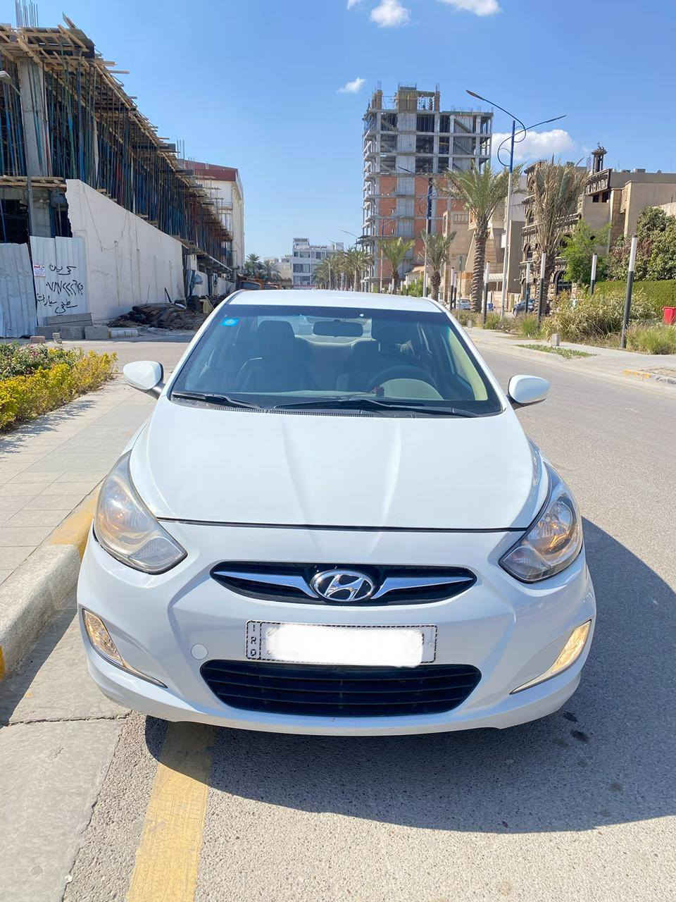 للبيع: هيونداي أكسنت 2013 خليجي

📍 الموقع: بغداد – السيدية

المواصفات:

- محرك 1600 سي سي
- الشكل مضلع 
- تبريد ثلج ❄️
- صدر جيد 🆕
- المحرك مكفول ✅
- الكير مكفول ✅
- داخلية السيارة نظيفة وجديدة 🆕

الحالة:

- الممشى 111,300 كم لحد نشر الإعلان
- دعاميات مبدلات
- صبغ قطعة بالبنيد
- بارد بسيط جداً في الجاملغ الأمامي
- السيارة ما بيها أي نقص إن شاء الله

💰 السعر: 97 وقابل للتفاوض بالمعقول.

للاستفسار التواصل  عبر الرقم ***********
