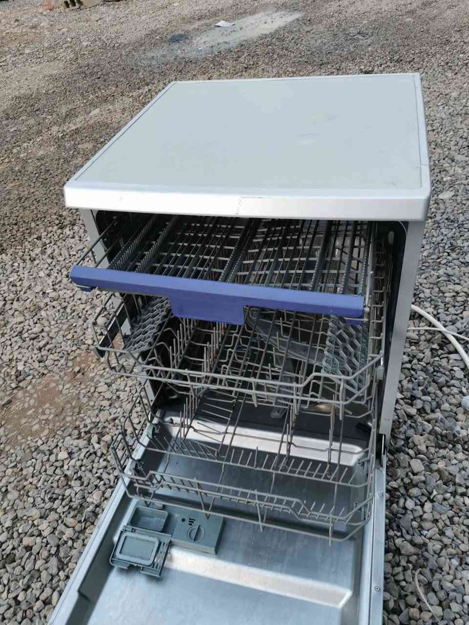 غه ساله ي قاپ شوشتن ماركه ي سه ني 14 نه فه ري به شه رت ئيشيكي زور جوان ده كات هه لميكي به هيزي هه يه سي ريز ره فه نرخي 75 هه زار شوين حاجياوا *********** رانية, السليمانية
