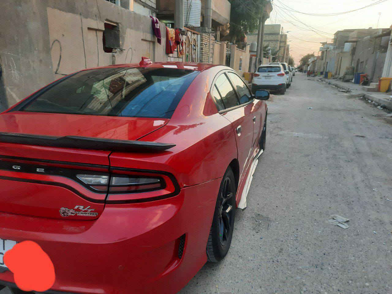 السلام عليكم جارجر ١٧اصل RT5700 تحويل ثاني يوم قطعتين صبغ جاملغات امامي اثر ضربه بجم بس مو قويه وتحديث بنيد بارد قليل جاملغ خلفي البقيه كفاله شاشه جبيره ام صوره وصوت وحساسات خلفي وشفتات سياره حلوه لون حلو عنواني البصره *********** ...السعر 155قفل قفل قفل واذا اكو مراوس يختلف سعر وياريت اقل من سعر سياره لان رايد فرق كون 40 او 50حسب نوع سياره
