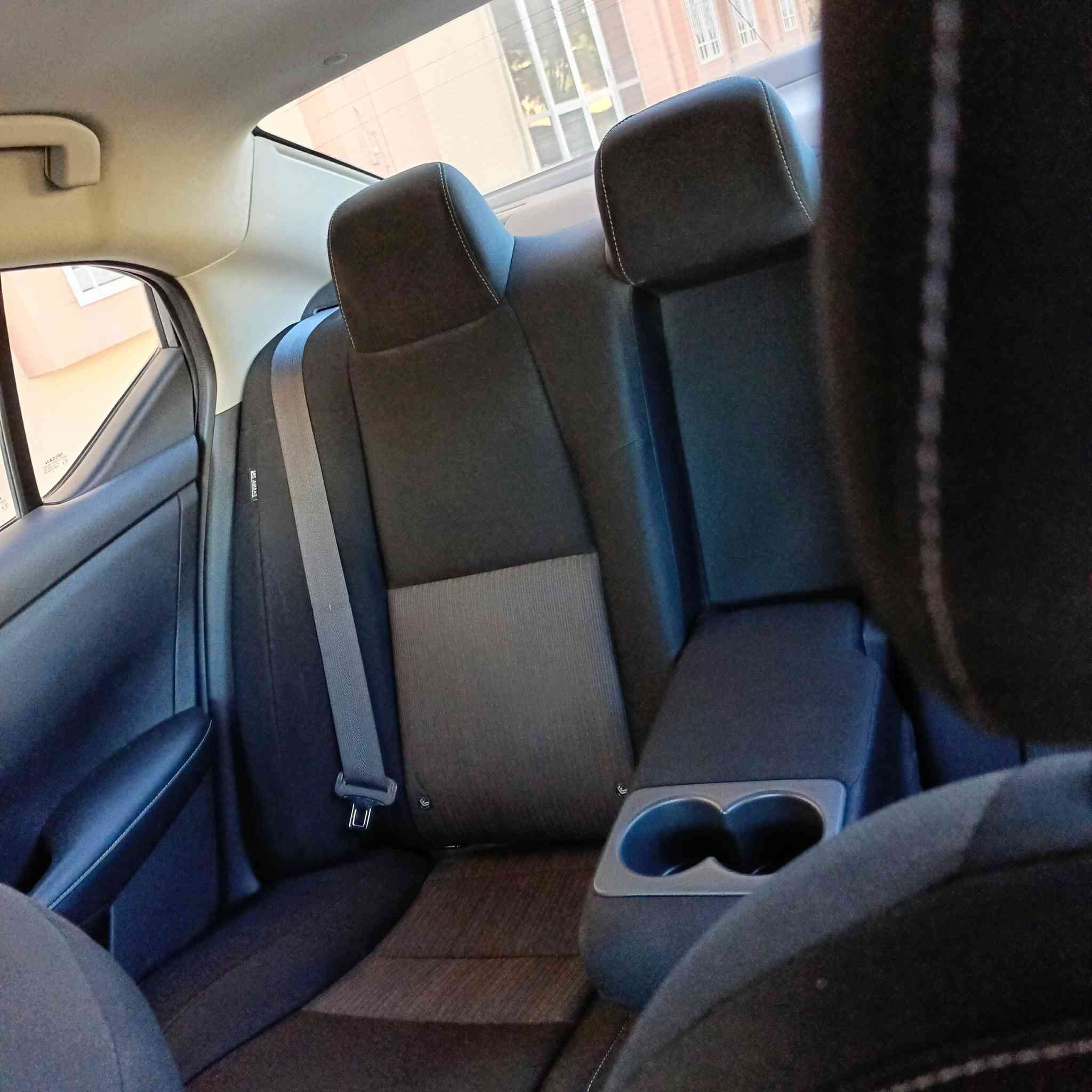 السلام عليكم
نيسان سنترا ٢٠٢٠
وارد  أمريكي بدون صبغ ولا تبديل من دعامية للدعامية
ضررها تاير فقط 
مواصفات CV
لون فيلي
بيها تكحيل فقط دعامية خلفية شي بسيط
السعر ١٦٠ ومجال بسيط
***********
