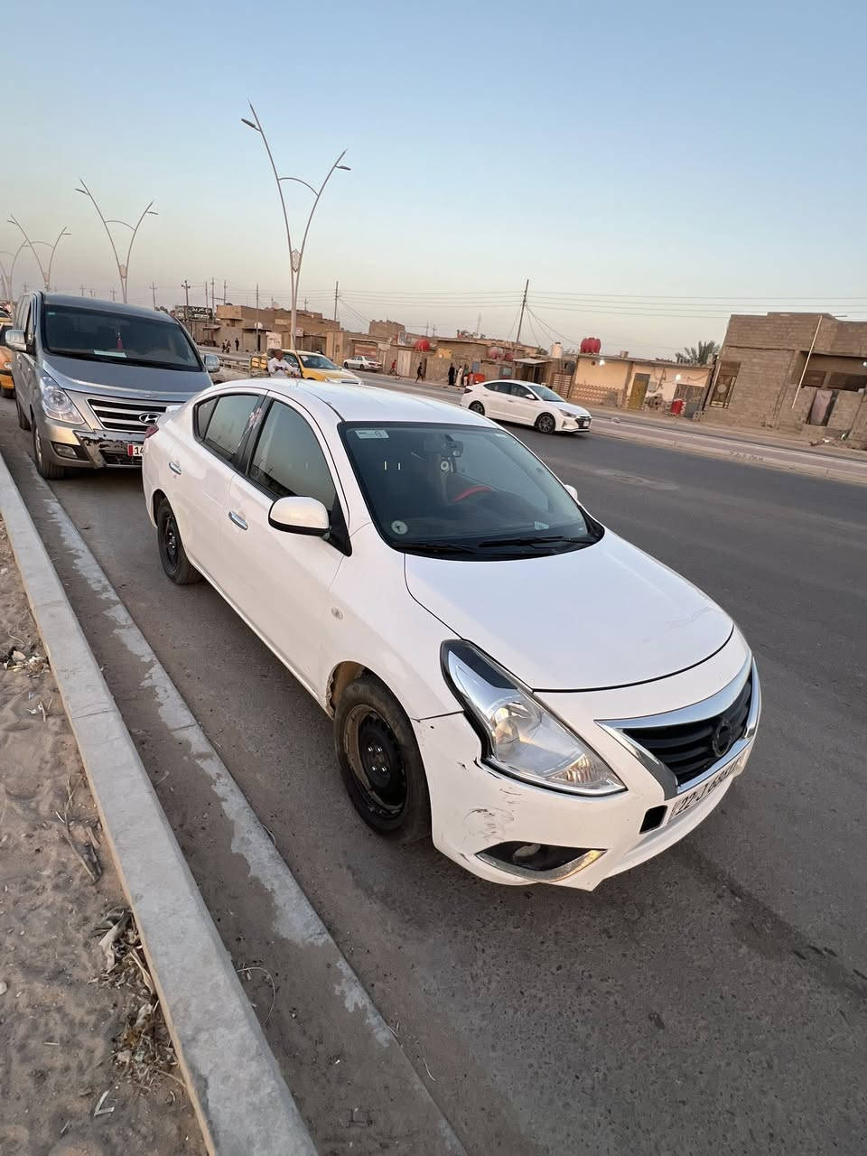 نيسان صني هندي البيع
موديل 21 بيه ضربه بجاملق ماواصله جوه 

السعر ٩٥ قفله 
***********
