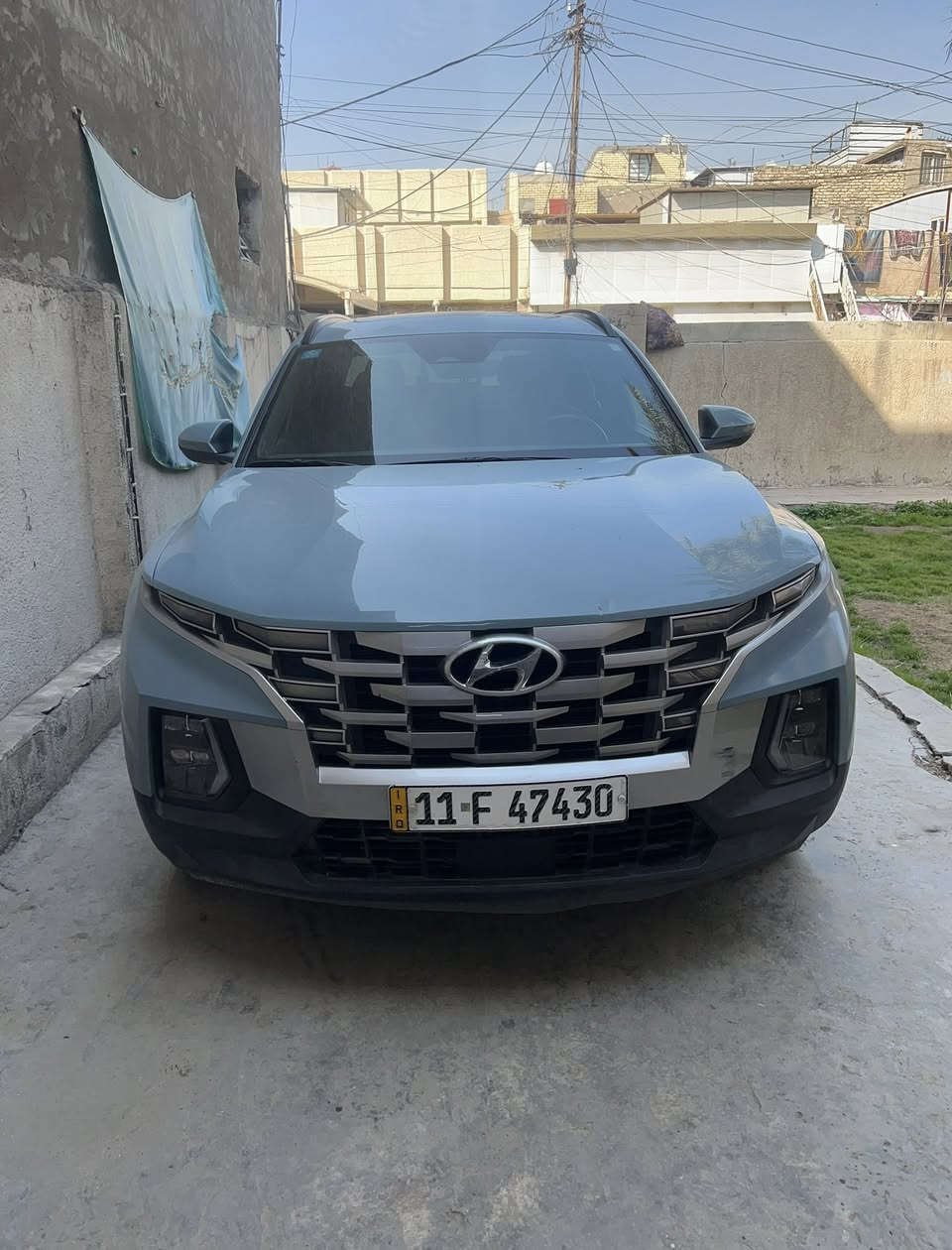 السلام عليكم شباب للبيع هيونداي_سانتا كروز 2024 (مواصفات HTRAC)وارد امريكي بسعر مناسب جدا 

معروفة مواصفات HTRAC
السياره مرقمه و جاهزه 

سعة المحرك : 2.5
 نظام الدفع : كلي HTRAC دفع رباعي
الوقود المستخدم : بنزين

حادث السياره :حادث كلش خفيف موجودة الصور
حاله الايرباك : سليم بدون ايرباك
المسافه المقطوعه 42 الف

مواصفات

بصمة تشغيل عن بعد 
فتحة سقف
رادارات 
قيادة ذاتية
توقف ذاتي 
كشنات تدفه ‏                                              
كشنات كهرباء 
مري هيتر / رادار / كاميرا
دفع رباعي  نضام جبلي وثلجي وترابي اوتوهولد . 
ويل كروم 19 احلى شكل
ايوكس وبلوتوث و USB يعمل
مApple CarPlay / Android Auto
دخول ذكي نظام 
حاجب ليد
حماية بودي / 3 مكان خزن
نقطه عمياء
مراة تعتيم
اشاراة بالمراياة الجانبيه                                   
 فول تحكم ستيرن                                    
كير أوتو + عادي + شفرات ستيرن
اوتو بريك +بريك بصمة
لايتات 4 عدسات زينون
شاشة كبيره
نضام قيادة + سبورت + نورمل + سمارت
مثبت سرعة
تحديد المسار 
دمامات صوت بالدشبول وبالصندوق 
رادار الخطوط البيضاء 
شحن اللاسلكي
‏شاشة إلكترونية
الخريطة
‏AUTO HOLD
مصابيح خلفية LED
مصابيح ضباب LED

مكان السياره بغداد /الامين الثانية 
*********** واتساب وخط 
*********** فقط خط
