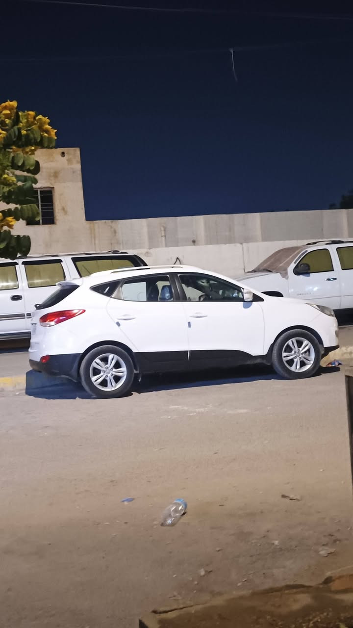 توسان خليجي رقم بابل ٢٠١٤ اشاير بلمري نضيفة كلش سونار كبالك رقم جديد بابل
السعر ١٥٥ مجال قليل
***********
