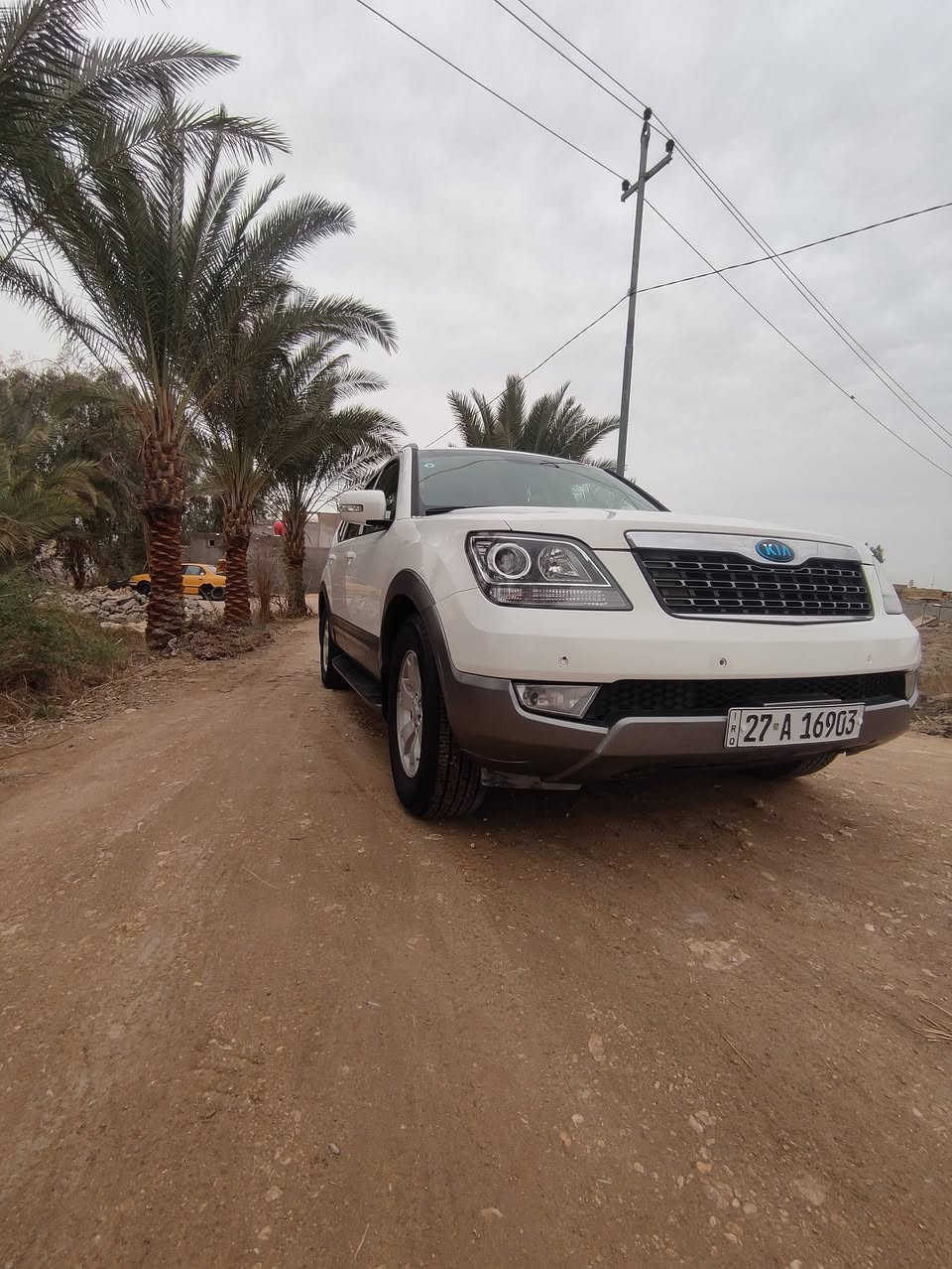 السلام عليكم للبيع كيا موهافي موديل 2016 رقم ذي قار مشروع وطني الرقم الطويل الدولي 
الموصفات فور ويل او تو ويل 3قطع تبريد مثبت  سرعه جرس انذار عنده النزلاق او 120 جنطه شفط مانع انزلاق اشاير بل مري حساسات امامي او خلفي كاميره رجوع او بعد بيهه هواي  مكينه 3800 سته سلندر كفاله عامة عده الدعاميه الاماميه  بيهه صبغ اثر شخوط والباقي كلهه كفاله  مكينه كير بل كارتون عل شرط ترايك تفر العراق كله المكان ديواني السعر 185او بيهه مجال اباسمي مداور ثاني يوم السياره مالت جناي او متعوب عليهه قبل فتره مسويلهه ادامه كامله للمحرك للتواصل والمعلومات الاتصال علا الرقم ***********
