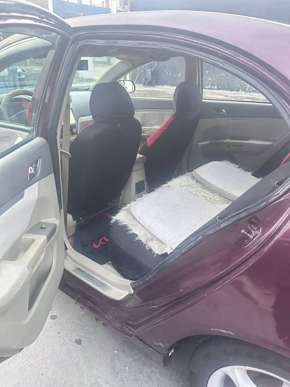 جيلي ام كراند c7

ام كراند 2012 

سيارة كير ومكينة وحدادية وتبريد كفاله 

سيارة ناعمه بسياقة كلش 

مصبوغه عام لغد شاصي حوض مكفولات

 سعر 42

مكاني بابل تحويل مباشر


**إذا كنت صاحب هذا الإعلان وتريد حذفه لأي سبب، رجاءا أرسل رسالة إلى الدعم الفني**