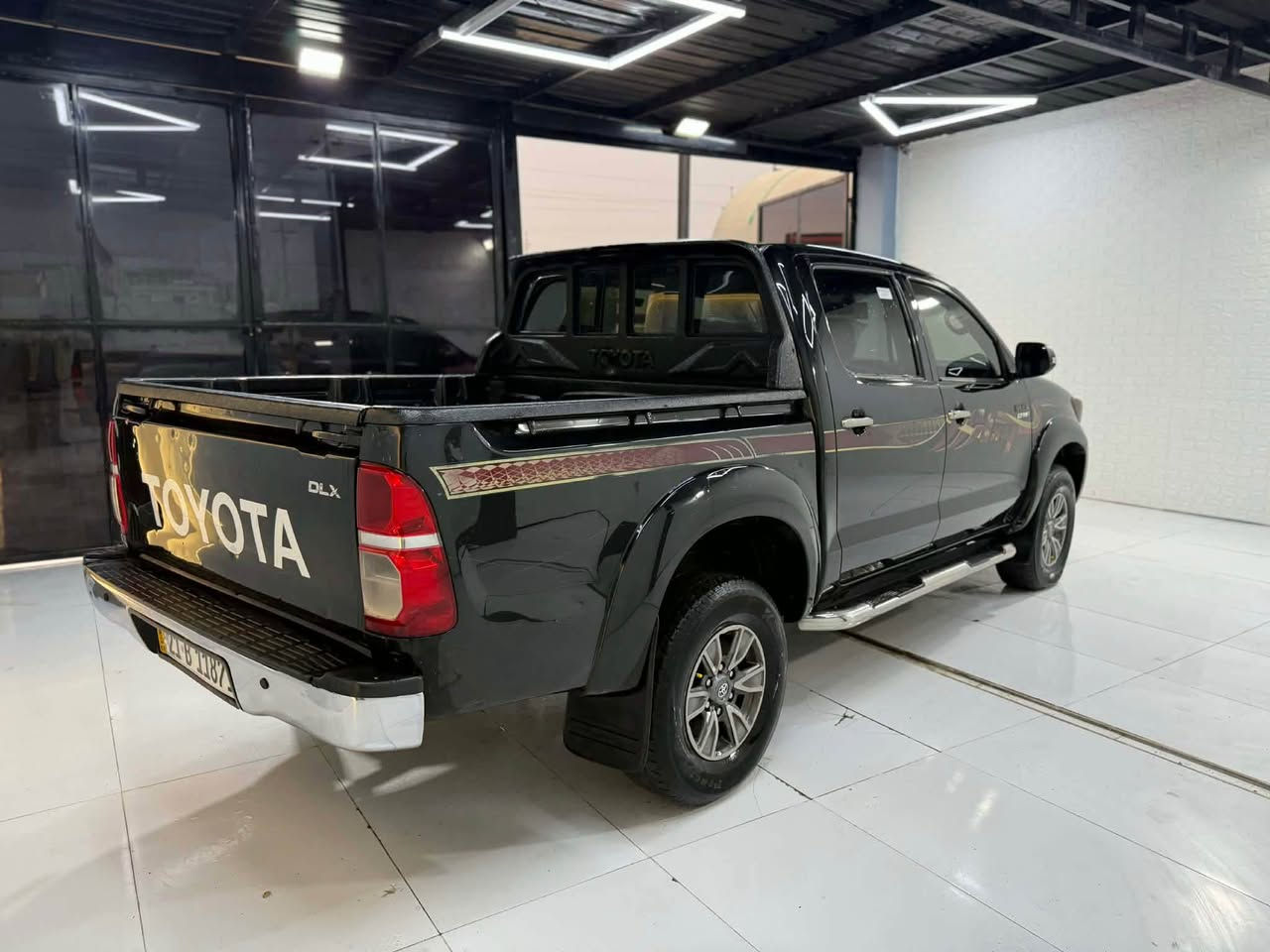 تویتا مەرزیە مۆدیل 2013 دە بل اکسل سەید نەهرو رەشی قەتران بی بۆیاخ بی سارد رەسمی سونەریم داناوە سەیارەکە فولە لە مواسەفات ناوسور قولای بتل abc دەبل ارباک شاشەو ئایپات ئاوینە کارە با حەساس جام کارەبا کامیرا هیتر سەنەوی رەقەم هەزە ژینگیە تازەیە تا 2030 بەناو خومە گیرو مە کینەی بەشەرت نە کراوەتەوە زورکەم رویشتوە سەتو دوکەلو بوخار بەشەرت توندو تولی بەشەرت جوارتایەیی نویە 
گورینەوەش دەکەم بەدلم بیت رەقەمی خاوەنی دانراوە نامە مەنیرە 
***********
*********** كويسينجاك, أربيل
