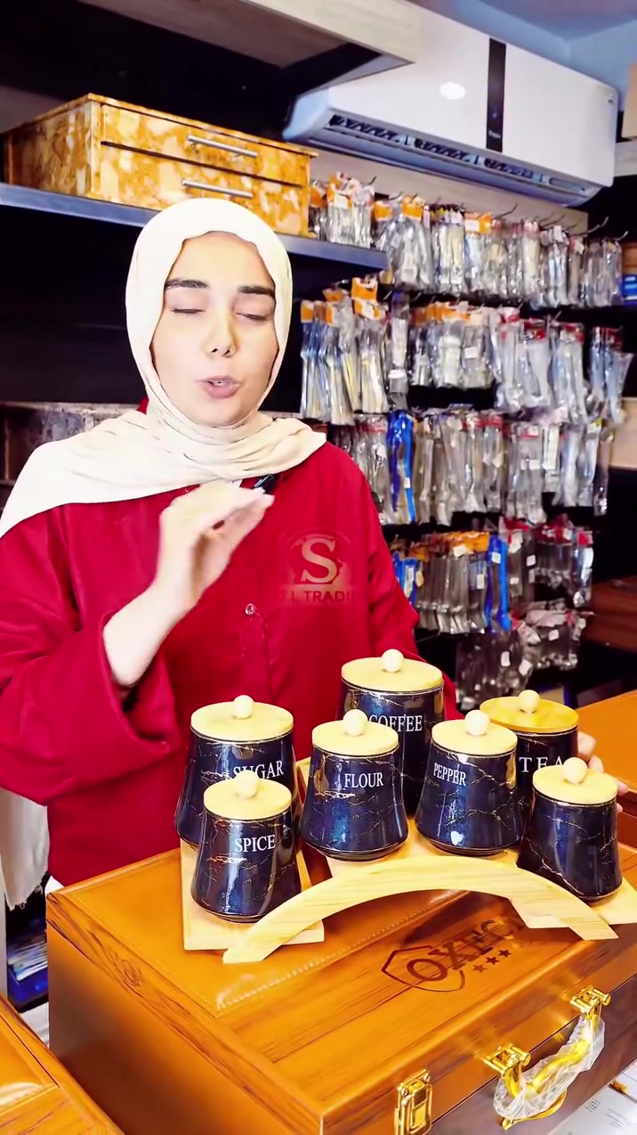 ✨🫙 طقم توابل بورسلين بحامل خشبي بامبو… لمسة شيك وتنظيم يفرق في مطبخك!
تصميم أنيق وخامة بورسلين مميزة مع حامل بامبو عملي، يخلي التوابل مرتبة وشكل مطبخك أفخم وأجمل. 🤍🌿
💥 مناسب لكل مطبخ وعشان يدي ركن التوابل لمسة مودرن. 📩 للحجز والاستفسار ابعتلنا رسالة دلوقتي.
#طقم_توابل #توابل_بورسلين #حامل_بامبو #مستلزمات_المطبخ #أدوات_منزلية #جهاز_العروسة #تنظيم_المطبخ


**إذا كنت صاحب هذا الإعلان وتريد حذفه لأي سبب، رجاءا أرسل رسالة إلى الدعم الفني**