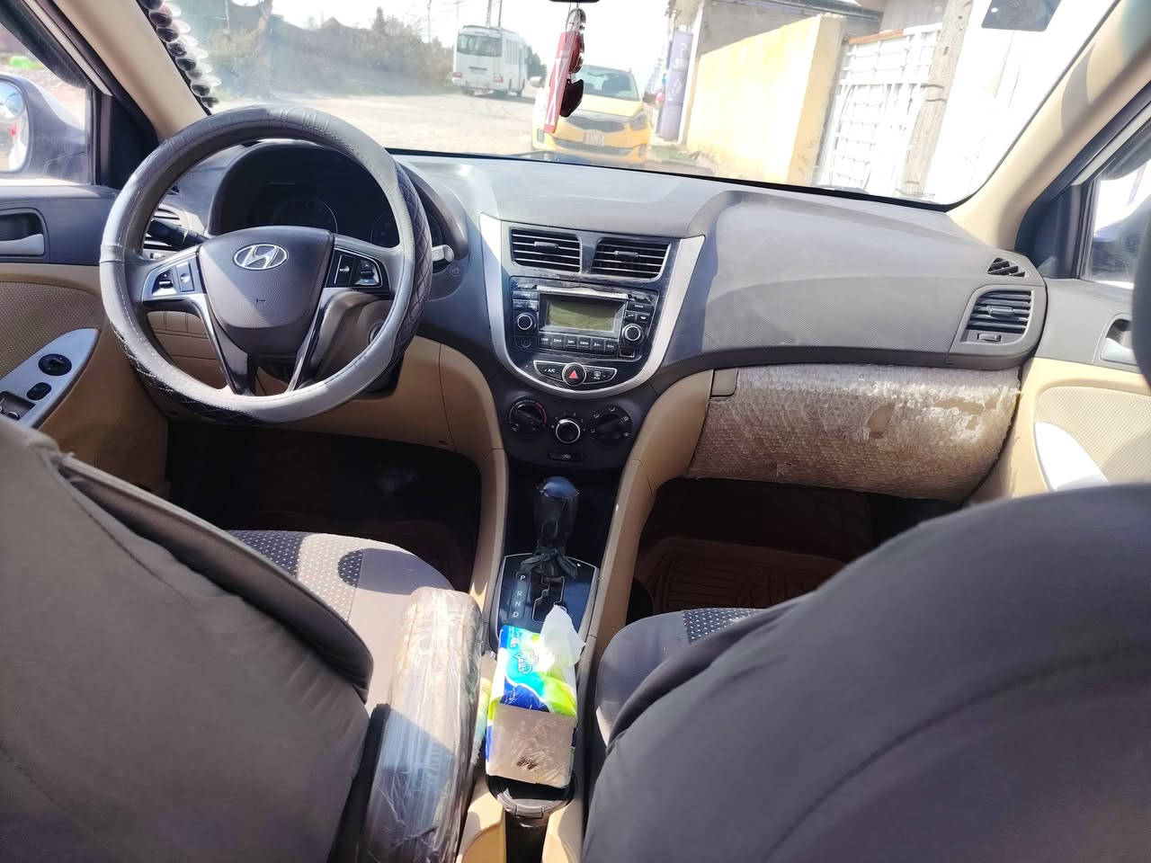 السلام عليكم
اكسنت ٢٠١٣ رقم بغداد دولي بسمي مكينة 1600 مكفولة بدون صبغ كير محرك تبريد ثلج صدر أمامي خلفي باتري تخم تاير سيارة جاهزة وخير من الله السعر ١٠٥ وبيها مجال للاستفسار
***********
*********** وات ساب
