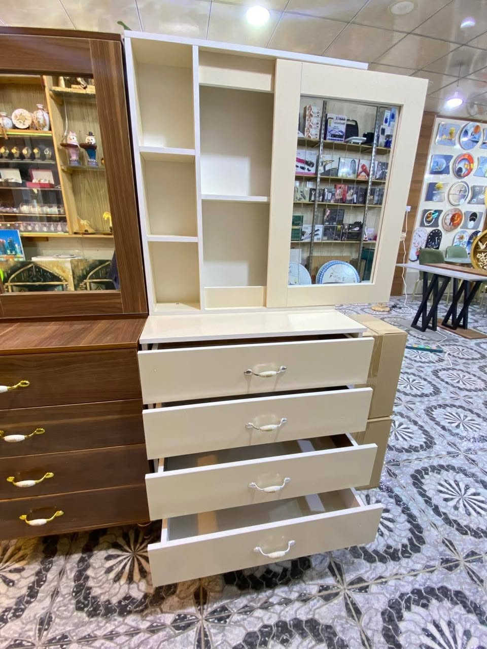 للحجز والاستفسار ***********
