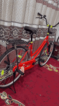 سلام عليكم 🫡 
بايسكل 🚴للبيع بدون غراض جمبزه 🙃 

ألون احمر 🩸🍅

الموديل 2018 😾 

نازل من كرار ابو النقش ⛄️ 

السعر 170 🔥 وبي مجال حك الجيه 😱 

العنوان شارع المدينه النجف الأشرف 🫡

راسلني خاص يعجبك عل مازنجر 💝 

او واتساب *********** 😾🧸
