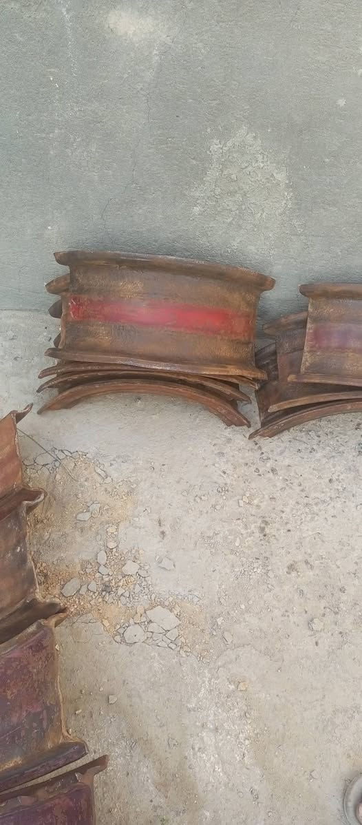 سلام عليكم للبيع اويالة  شكف ألمانيات انضاف العدد 12 العرض 7 استفسار على رقم ***********
