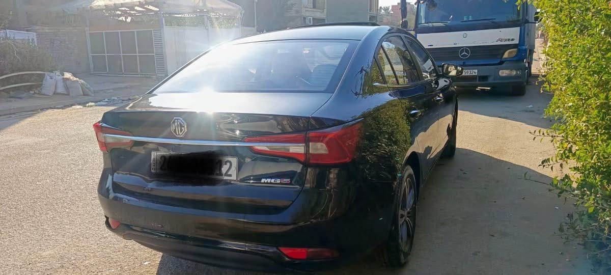 السلام عليكم
MG5للبيع 
موديل 2023 
فول مواصفات السياره 
وع ايدي من شركه
فئهLUX فول موصفات 
فتحه سقف_ بصمه_ تدفئه بالكشن_ هاند بريك دكمه _كراسي جلد وكهرباء _مثبت سرعه_اربع كامرات 360 درجه _ حساسات خلفيه _ حساسات امامية _ وغيرها هواي
لون اسود 
عداد السياره 91
السياره بدون حادث ولاصبغ 
رقم دهوك بااسمي تحويل مباشر رقم مميز
مكانه بغداد سعرها 107
للاستفسار ***********
مكلف بالنشر
السعر 107
