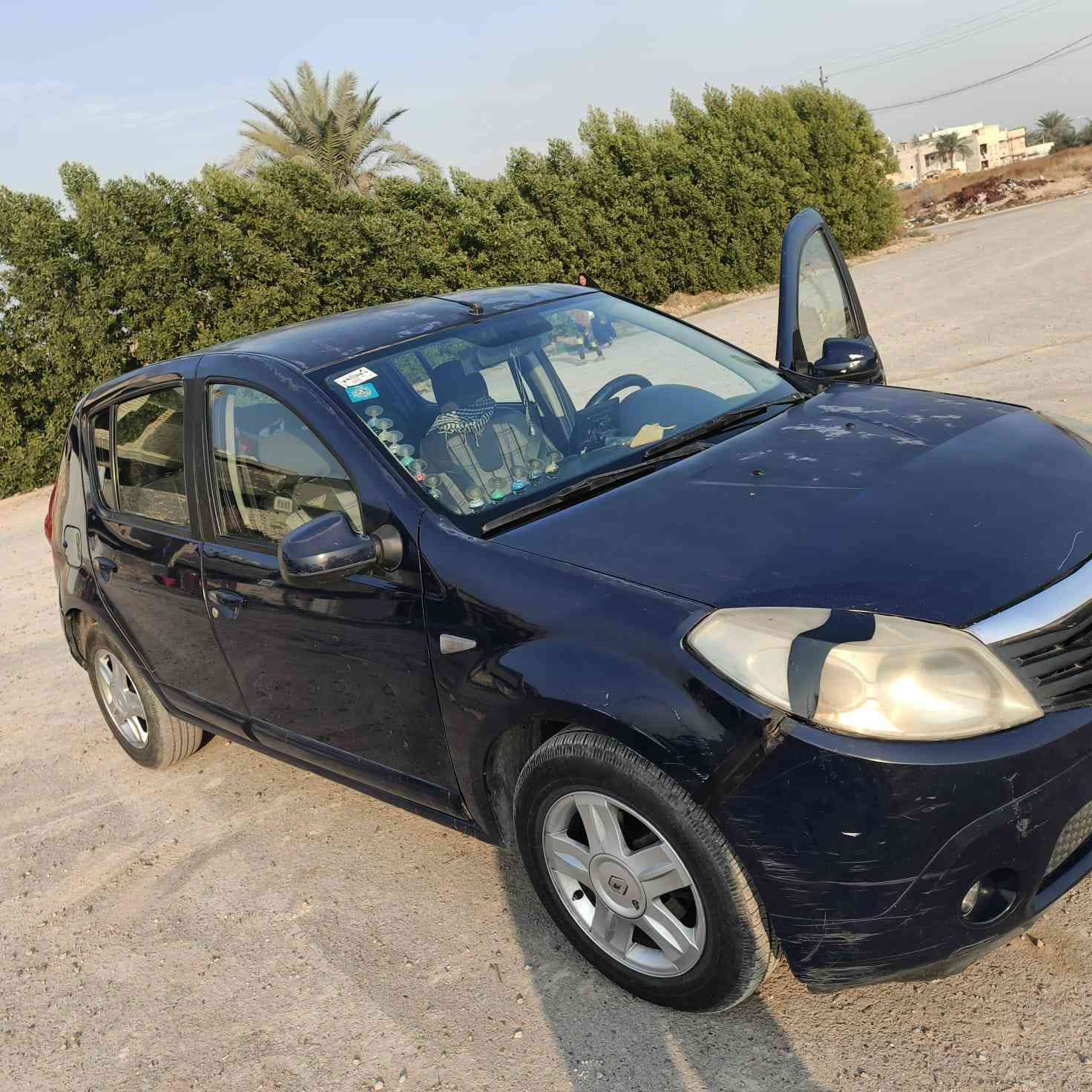 رينو موديل ٢٠١٣ بدون ضربه
سياره جاهزه
بيها جراد شويه 
وبأسمي
٥٥ ورقه وبيها مجال للشراي 
للاستفسار اتصل ع  الرقم
***********
