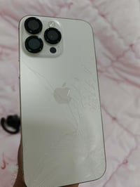 ١٦ برو ماكس للبيع بطاريه ٩٢ جهاز فقط كسر بضهر07765801317