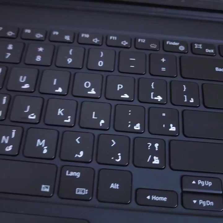 Samsung .. Tab S8 Ultra  256GB
الشاشة سوبر اموليد 2K  . حجم 14.6 . 120H
المعالج سناب داغون gen1
سرعة الشحن 45W
الذاكرة  256GB
الرام  12GB
الملحقات كارتونه التاب مع القلم و كفر ماجيك كيبورد 
التاب نضيف جدا شخط ما بي اخو الجديد 
التاب مغلف بلاصق حماية من كل الجهات وستيكر على الشاشة


**إذا كنت صاحب هذا الإعلان وتريد حذفه لأي سبب، رجاءا أرسل رسالة إلى الدعم الفني**