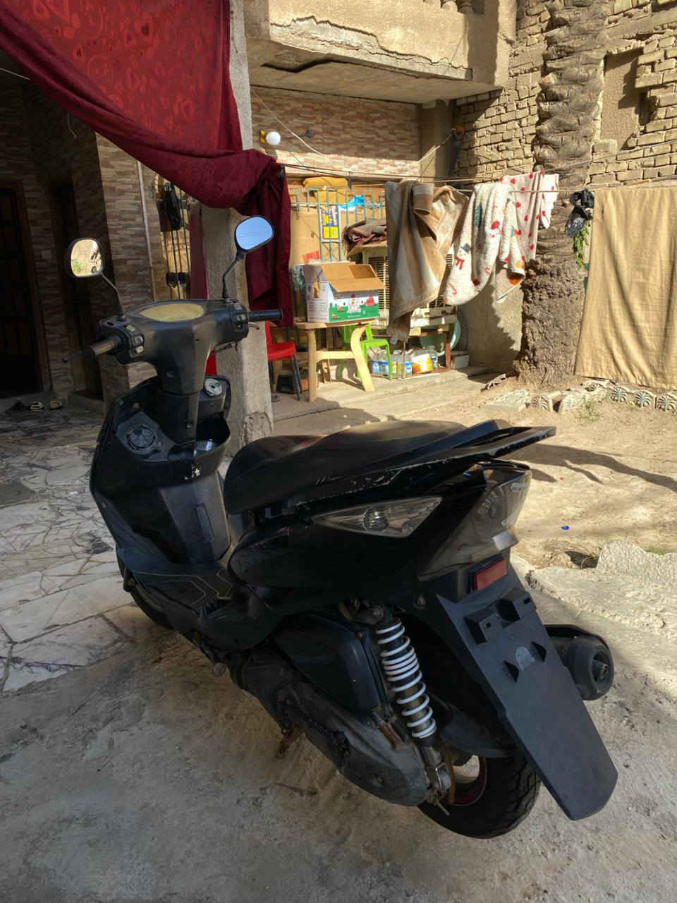 سلام عليكم ماكس ثعلب مابيه اي نقص مكينه جديده شلعه ومعدل خير من الله سعر 350 مستعجل عل بيع شراي يتصل ***********
