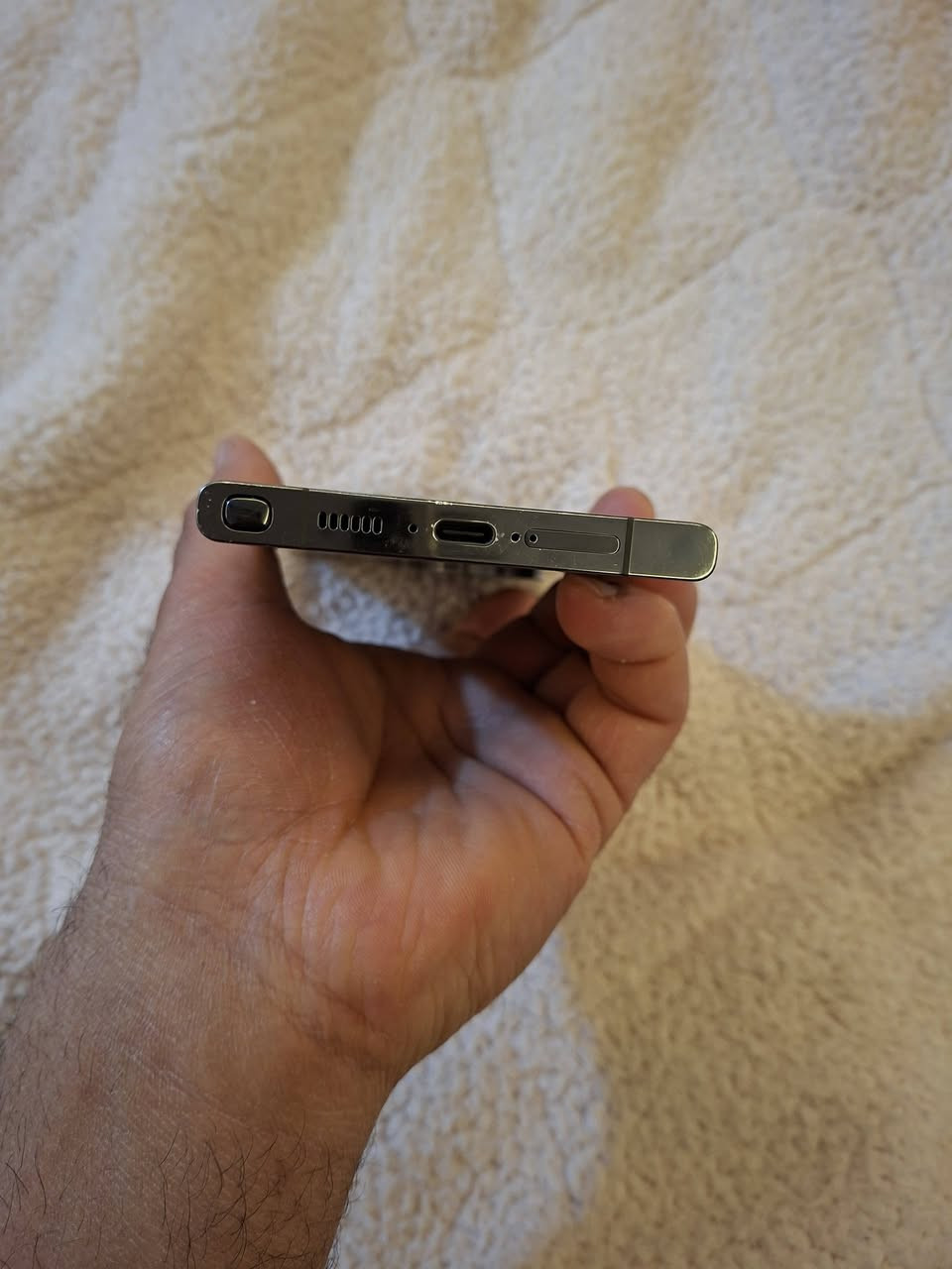 السلام عليكم  اس 23الترا شرق اوسط دبل شريحه مكفول من كلشي نظافه 95٪ سعر 725بي مجال بسيط 
مكاني بغداد المدائن توصيل ماعندي الاستفسار ***********
