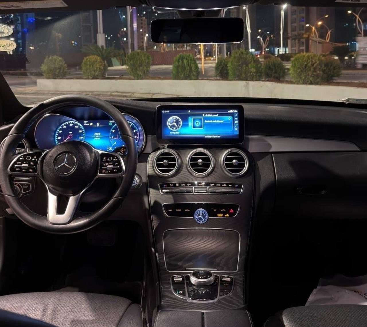 C300
موديل 2021
الممشا 82.000 الف
حادثه راس البنيد وبيه ملاحضات 
بصيطه
السعر 27.000$ وبيه مجال بصيط￼
السياره مصروف عليه وجاهزه 
دسكات  تايرات صدر كله جديد 
***********
