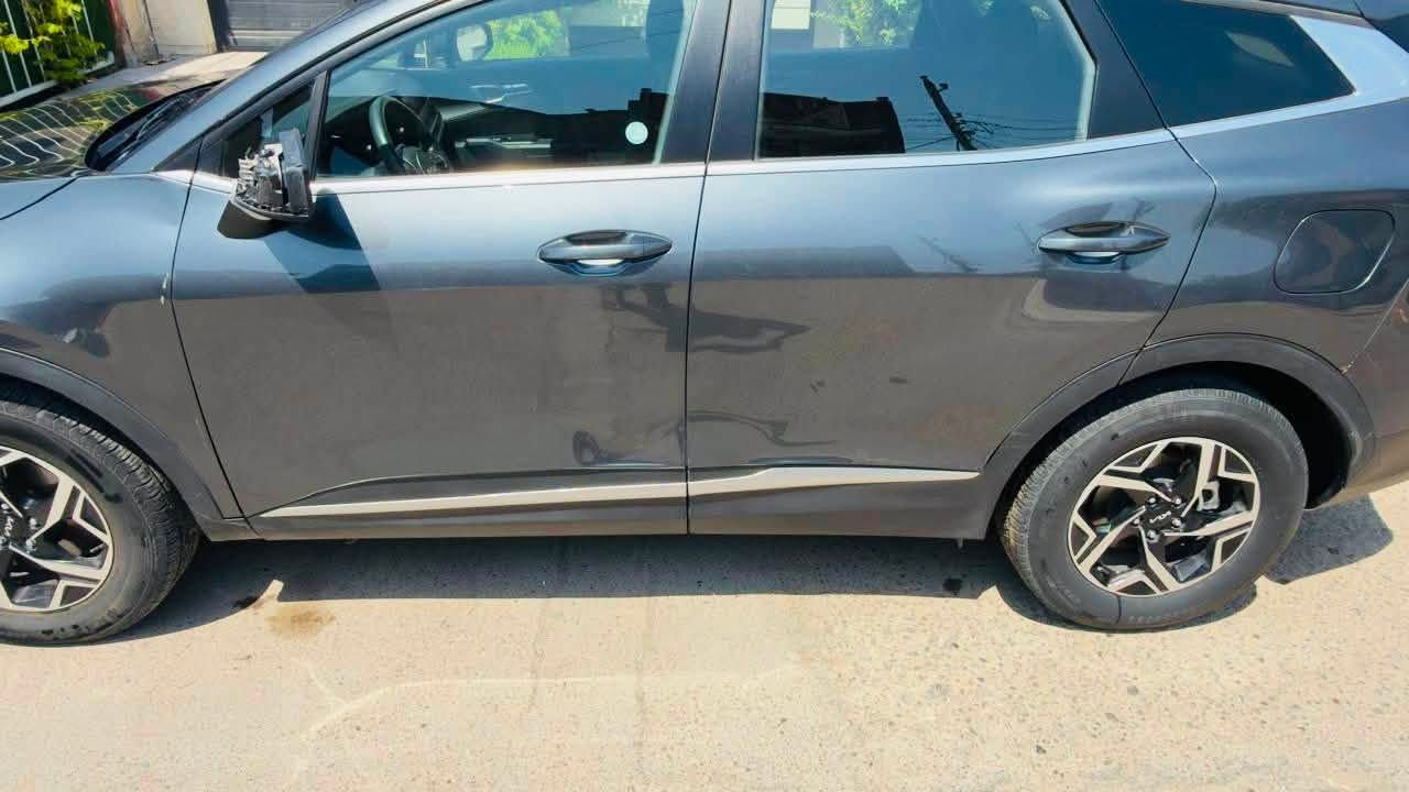 السلام عليكم
سبورتج 2023 أمريكي
محرك 2400 GDI
ماشيه 65 km
مواصفات عادي
تبريد قطعتين
لايت زنون
رادار امامي وخلفي وباقي
سياره بأسمي تحويل ثاني يوم
مكان سياره بغداد / البلديات
السعر 185 وبيه مجال
علما اني مكلف بلنشر
للاتصال :***********
