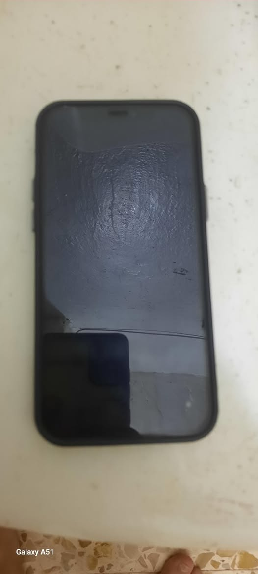 ايفون 12 برو فقط
وليس برو ماكس ذاكرة 256 جهاز مبدل بي بطارية وضهر ومفطور هم مبدل الشاشة بلادية بصمة الوجه شغالة
السعر 250 (مدينة الصدر)
الرقم ***********
